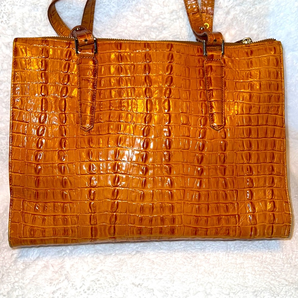 Medium Size Gold Brahmin Shoulder Purse.